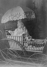 история появления первых детских колясок